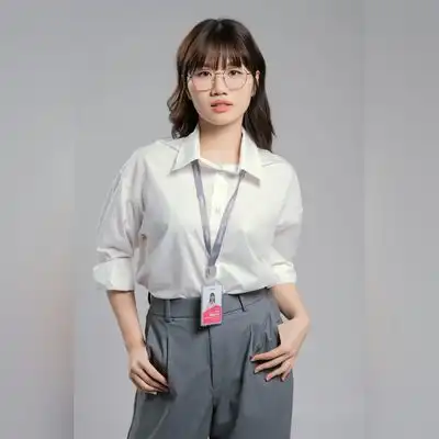 殷芳榕